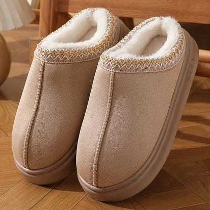 Cute&Comfy: Flausch-Plattformslipper
