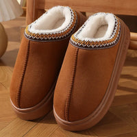 Cute&Comfy: Flausch-Plattformslipper